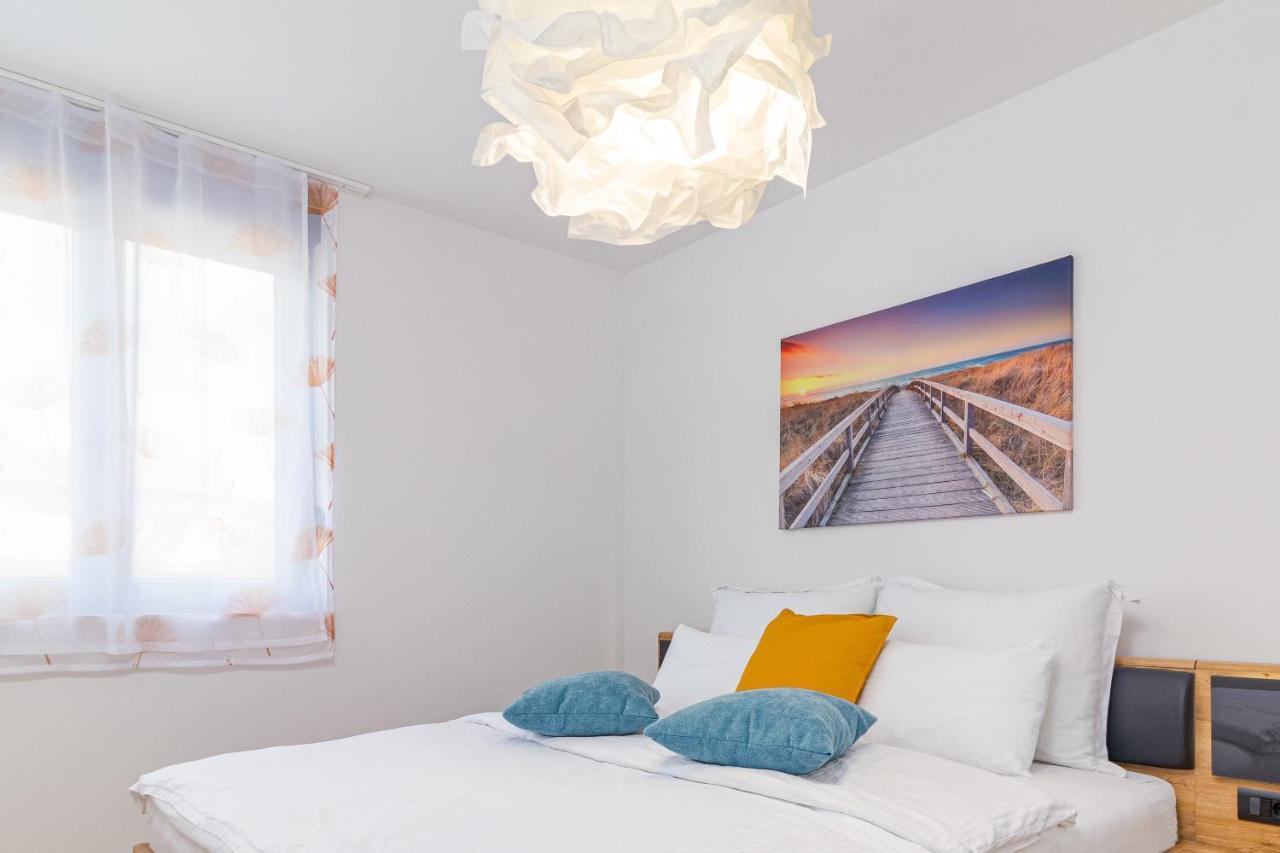 Apartment M****, New City Apartment + Parking PUY Exterior foto