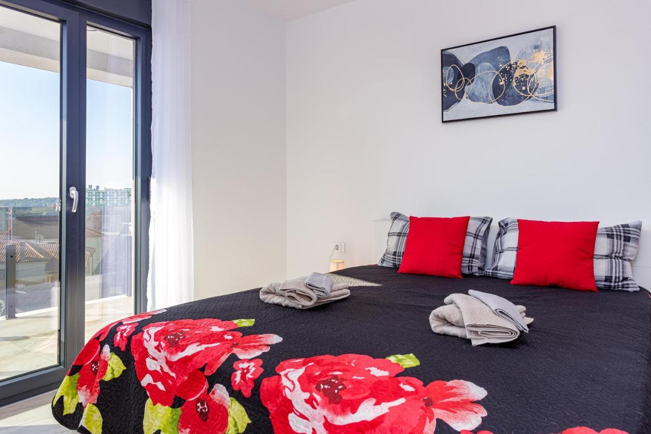 Apartment M****, New City Apartment + Parking PUY Exterior foto