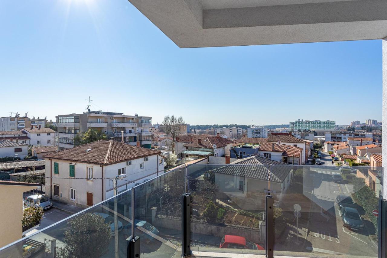 Apartment M****, New City Apartment + Parking PUY Exterior foto