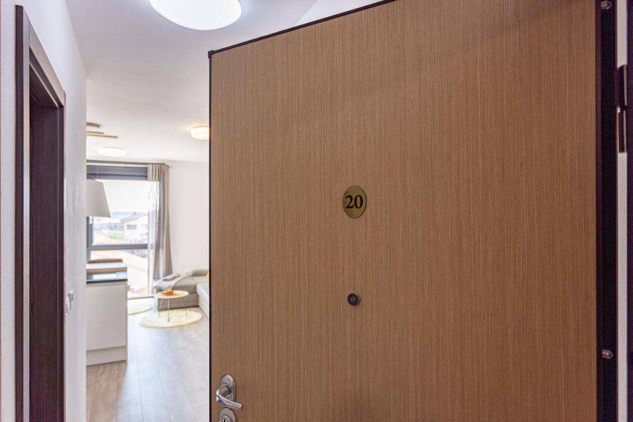 Apartment M****, New City Apartment + Parking PUY Exterior foto